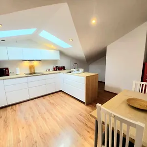  Apartament Cozy Country 6persons Close To Airport